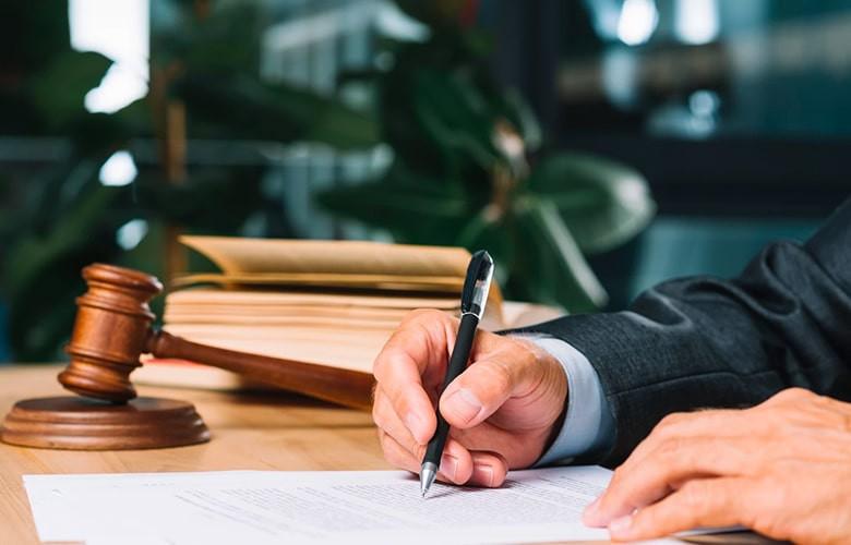 What Can Go Wrong If I DON'T Hire a Personal Injury Attorney?